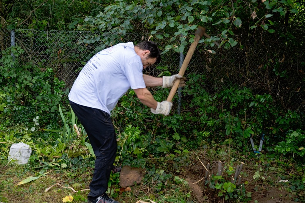 Social Day 2023 - Gartenarbeiten an der Karl-Krolopper-Schule